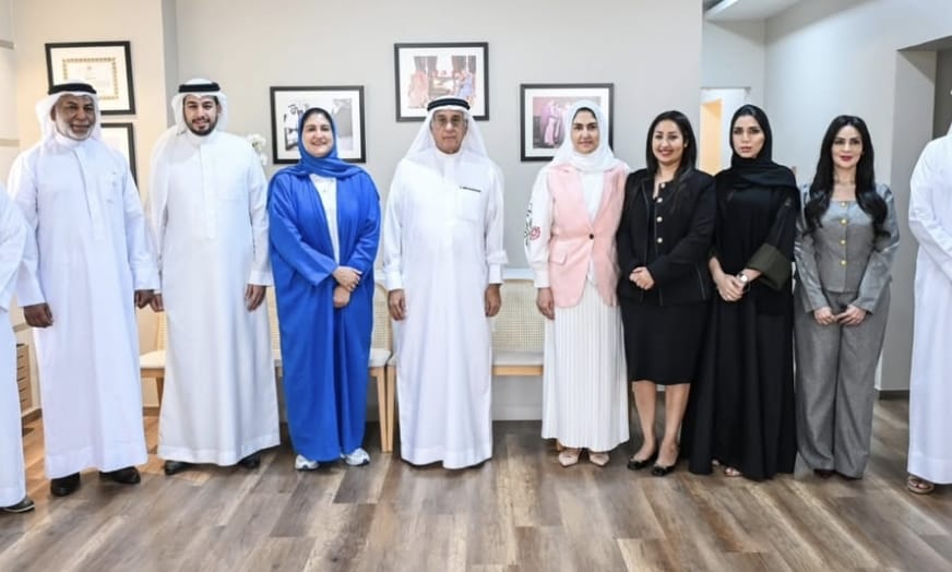 بحضور المستشار الحمر .. دارة الأنصاري تدشن مؤلفاً جديداً للراحل الأنصاري